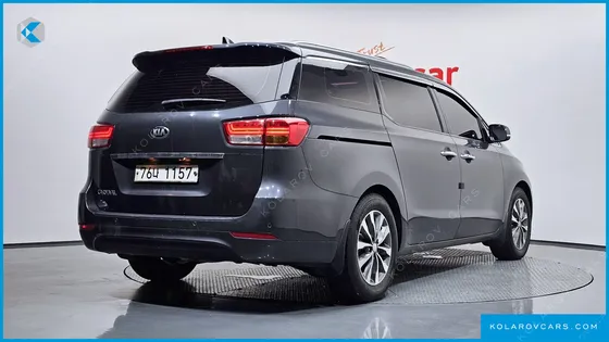KIA CARNIVAL 11-SEATER PRESTIGE