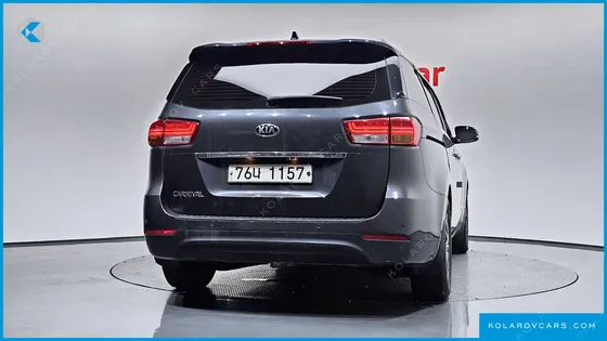 KIA CARNIVAL 11-SEATER PRESTIGE