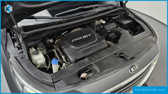 KIA CARNIVAL 11-SEATER PRESTIGE