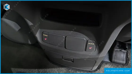 KIA CARNIVAL 11-SEATER PRESTIGE