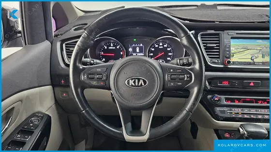 KIA CARNIVAL 11-SEATER PRESTIGE