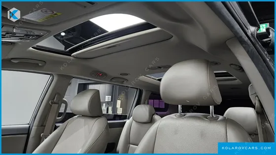 KIA CARNIVAL 11-SEATER PRESTIGE