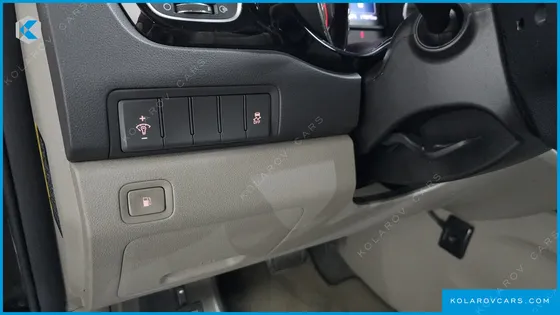 KIA CARNIVAL 11-SEATER PRESTIGE