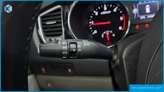 KIA CARNIVAL 11-SEATER PRESTIGE