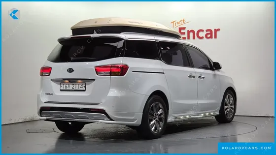 KIA CARNIVAL 9-SEATER PRESTIGE