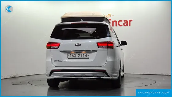 KIA CARNIVAL 9-SEATER PRESTIGE