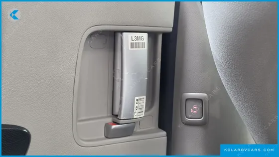 KIA CARNIVAL 9-SEATER PRESTIGE