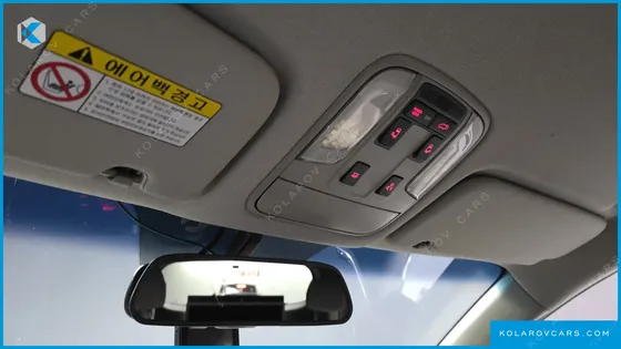 KIA CARNIVAL 6-SEATER WHEELCHAIR LIFT