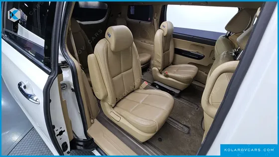 KIA CARNIVAL 11-SEATER NOBLESSE