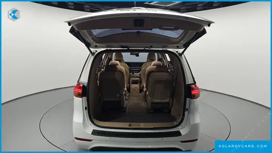 KIA CARNIVAL 11-SEATER NOBLESSE