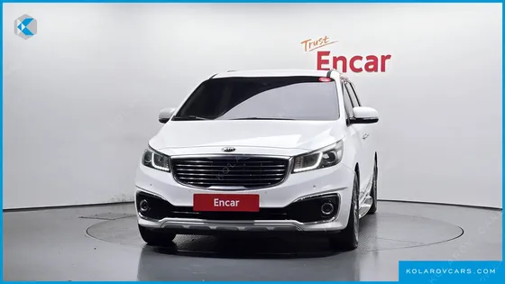 KIA CARNIVAL 9-SEATER LUXURY