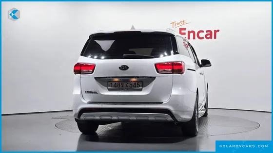 KIA CARNIVAL 9-SEATER LUXURY