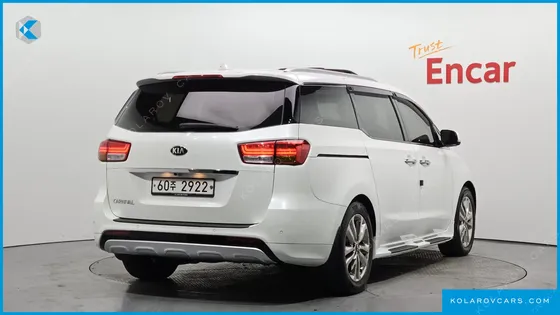 KIA CARNIVAL 9-SEATER NOBLESSE