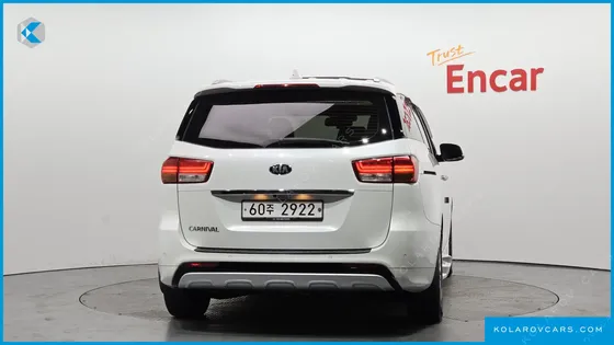 KIA CARNIVAL 9-SEATER NOBLESSE