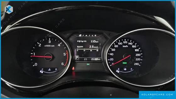 KIA CARNIVAL 9-SEATER NOBLESSE