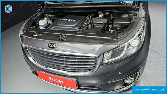 KIA CARNIVAL 9-SEATER PRESTIGE