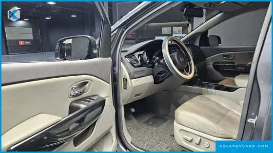 KIA CARNIVAL 9-SEATER PRESTIGE