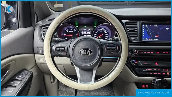 KIA CARNIVAL 9-SEATER PRESTIGE