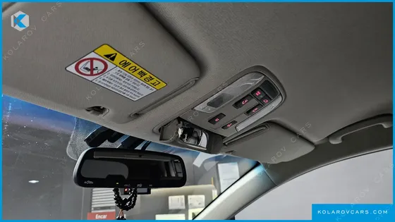 KIA CARNIVAL 9-SEATER PRESTIGE