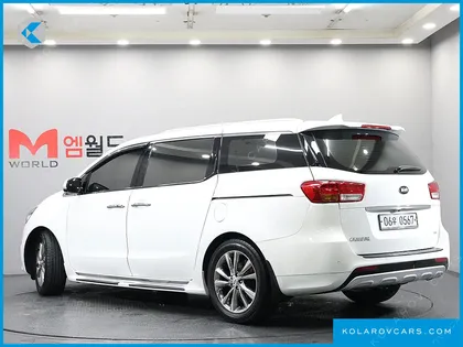 KIA CARNIVAL GASOLINE 9-SEATER NOBLESSE