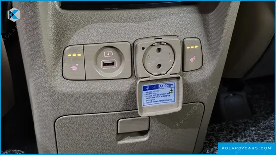 KIA CARNIVAL 9-SEATER PRESTIGE