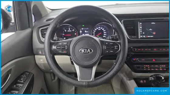 KIA CARNIVAL 9-SEATER LUXURY
