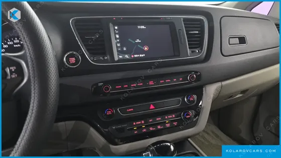 KIA CARNIVAL 9-SEATER LUXURY