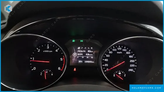 KIA CARNIVAL 9-SEATER PRESTIGE