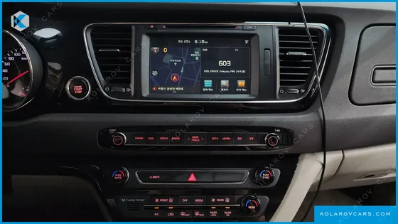 KIA CARNIVAL 9-SEATER PRESTIGE