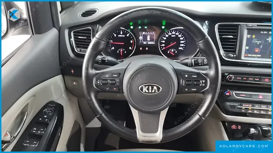 KIA CARNIVAL 9-SEATER PRESTIGE