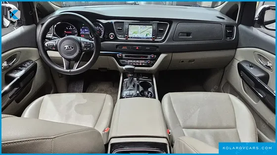 KIA CARNIVAL 9-SEATER PRESTIGE