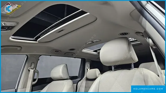 KIA CARNIVAL 9-SEATER PRESTIGE