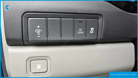 KIA CARNIVAL 9-SEATER PRESTIGE