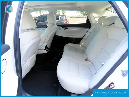 HYUNDAI GRANDEUR LE BLANC