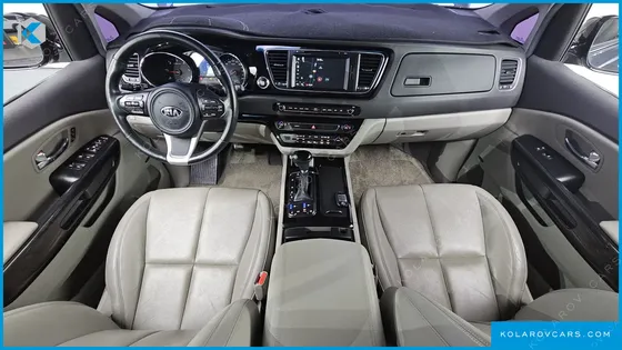 KIA CARNIVAL 9-SEATER NOBLESSE