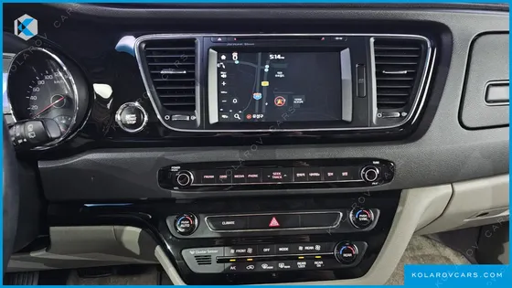 KIA CARNIVAL 9-SEATER NOBLESSE