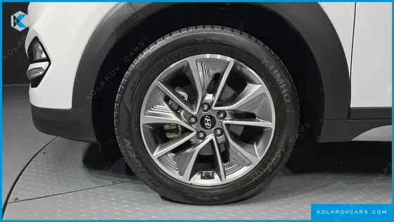 HYUNDAI TUCSON GASOLINE 1.6 TURBO 2WD