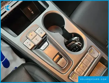 HYUNDAI KONA MODREN