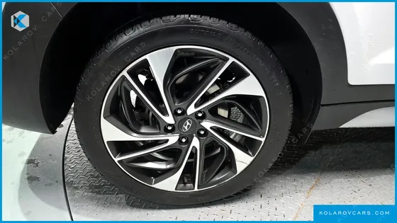 HYUNDAI TUCSON DIESEL 2.0 2WD