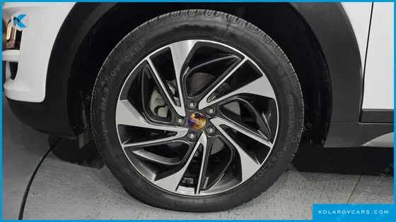 HYUNDAI TUCSON DIESEL 2.0 2WD