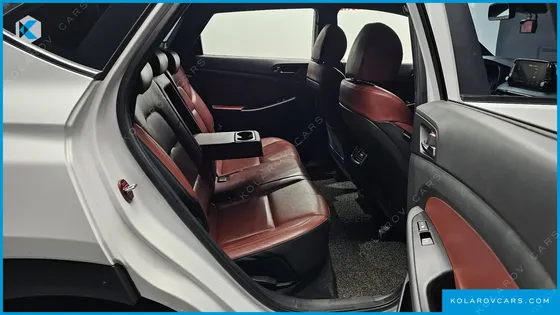 HYUNDAI TUCSON DIESEL 2.0 2WD