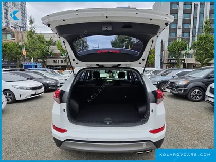 HYUNDAI TUCSON DIESEL 2.0 2WD