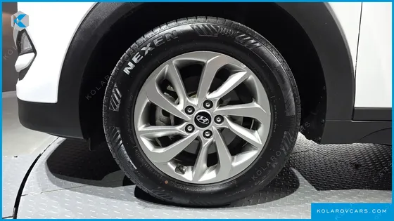 HYUNDAI TUCSON DIESEL 1.7 2WD