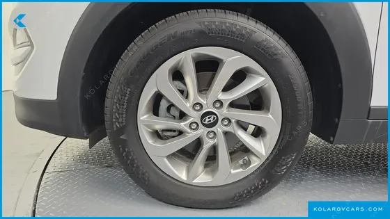 HYUNDAI TUCSON DIESEL 1.7 2WD