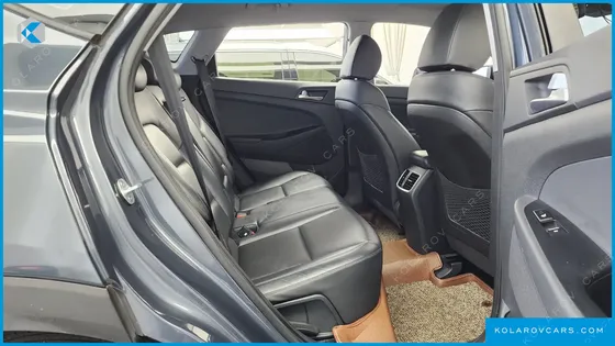 HYUNDAI TUCSON DIESEL 2.0 2WD