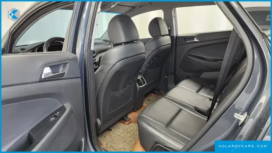 HYUNDAI TUCSON DIESEL 2.0 2WD