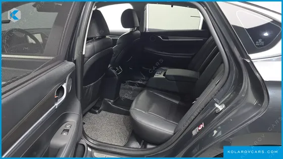 HYUNDAI GRANDEUR 2.4 PREMIUM