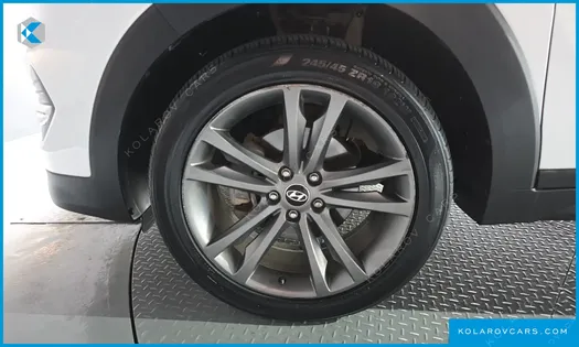 HYUNDAI TUCSON DIESEL 2.0 4WD