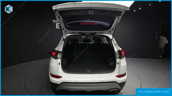 HYUNDAI TUCSON DIESEL 1.7 2WD