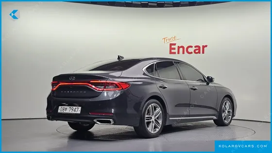 HYUNDAI GRANDEUR 2.4 PREMIUM